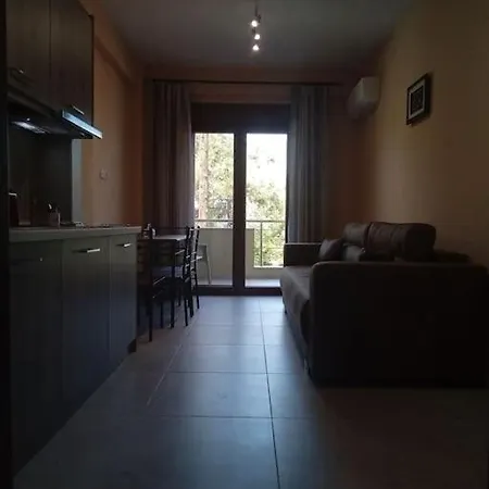 θωμαισ Apartamento Glykadi